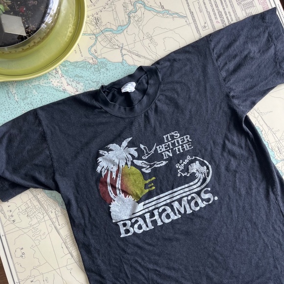 Vintage Life's Better in the Bahamas Graphic Tee - Picture 1 of 6